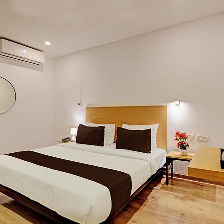 Hotel Qubic Near Igi Delhi Airport Ню Делхи Екстериор снимка