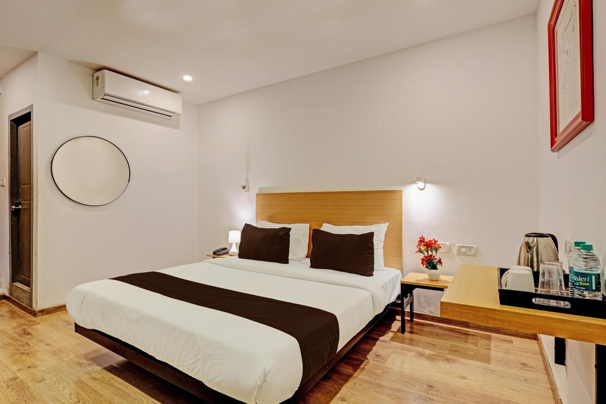 Hotel Qubic Near Igi Delhi Airport Ню Делхи Екстериор снимка