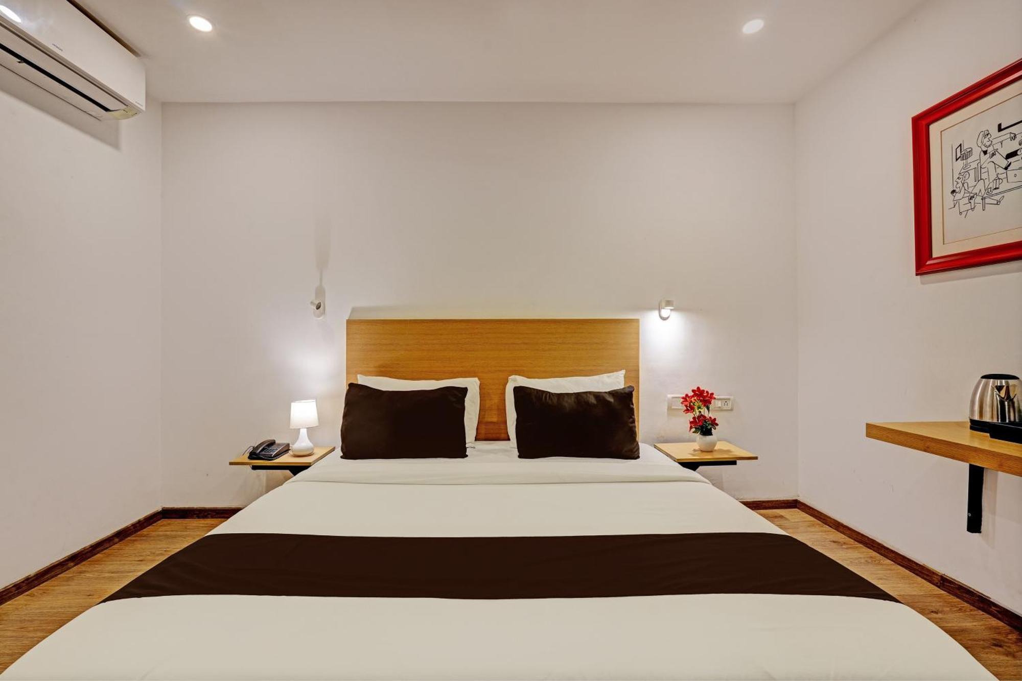 Hotel Qubic Near Igi Delhi Airport Ню Делхи Екстериор снимка